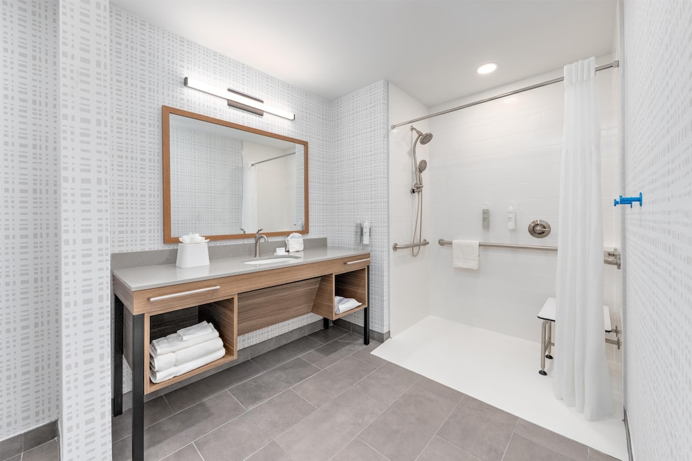 Hampton Inn & Suites by Hilton Little Rock Airport - photo 20