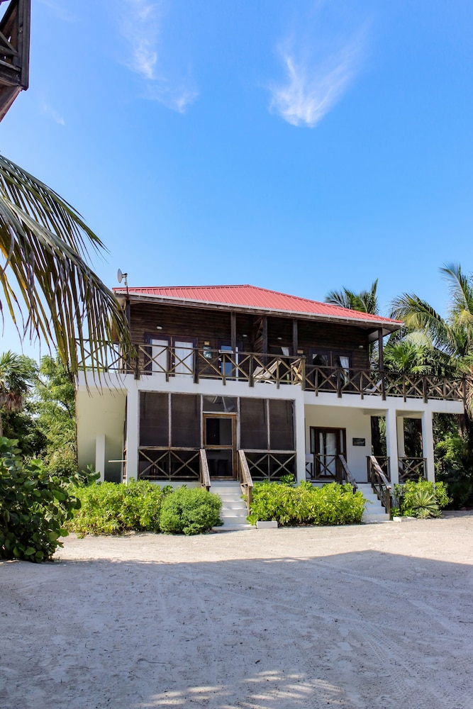 North Beach Retreat — San Pedro