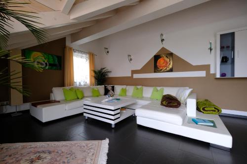 Ferienwohnung Henry im schönen Allgäu — 4-Star Luxury Hotel in Westendorf, Germany
