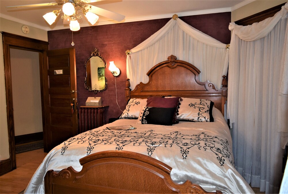Franklin Street Inn LLC - photo 17