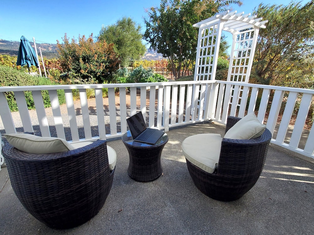 Geyserville Inn - photo 32