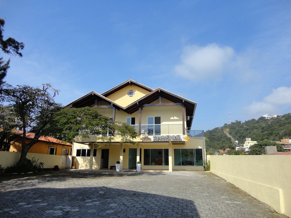 Pousada Rota do Sol Bombinhas in Navegantes, Brasil