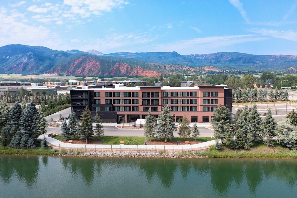 The Hoffmann Hotel Basalt Aspen Tapestry Collection by Hilton - photo 40