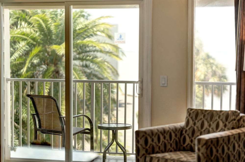 Seaside Luxury Oasis with balcony - photo 42