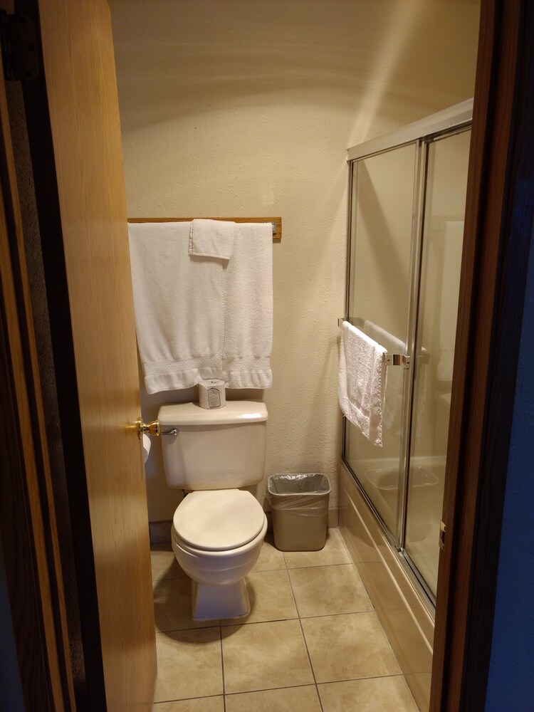 Milwaukie Inn Portland South - photo 9