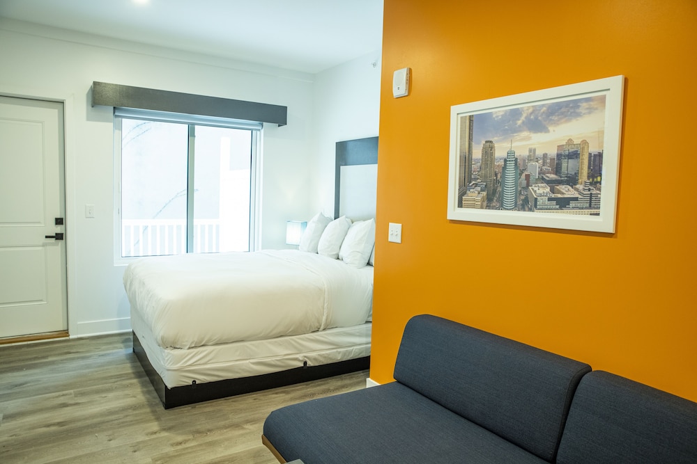 Peachtree Suites - photo 6