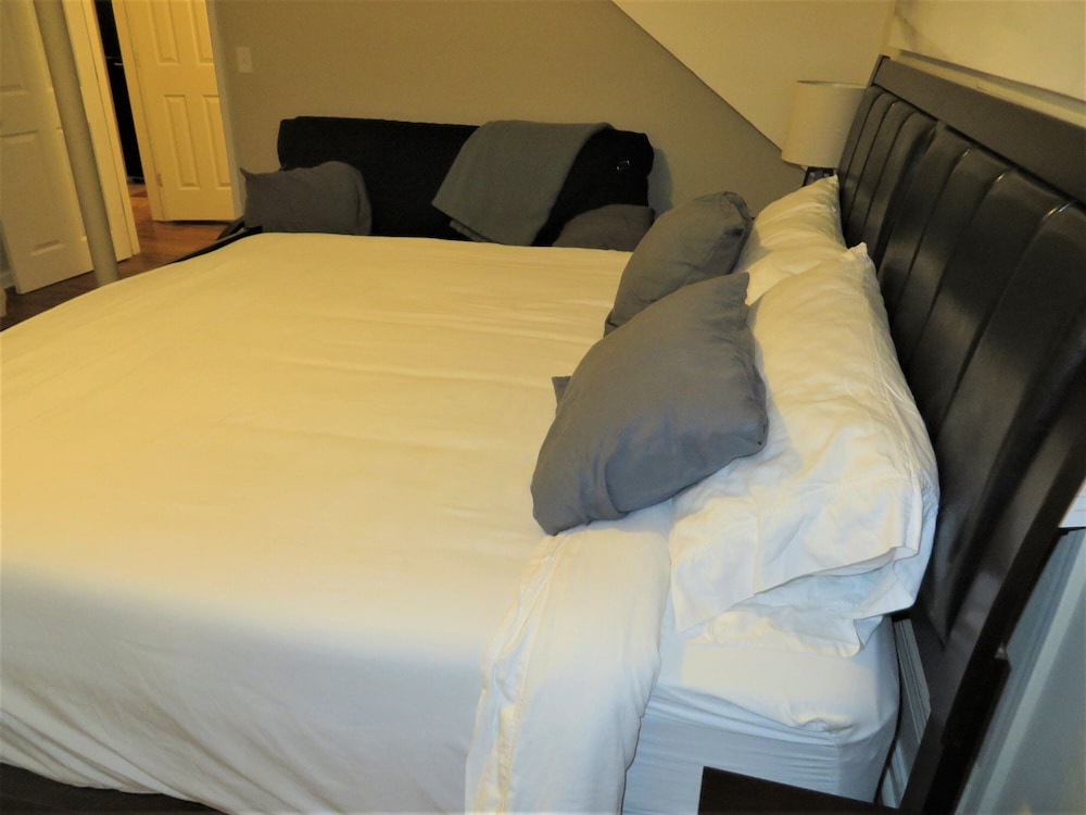 The King Suites - photo 22