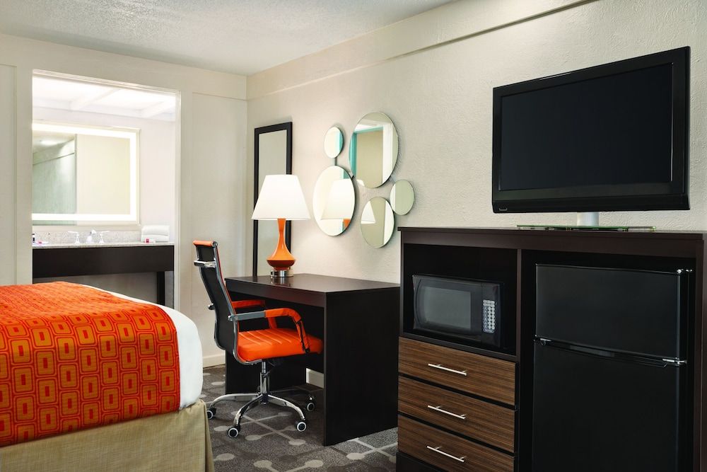 Howard Johnson by Wyndham Dover - photo 18