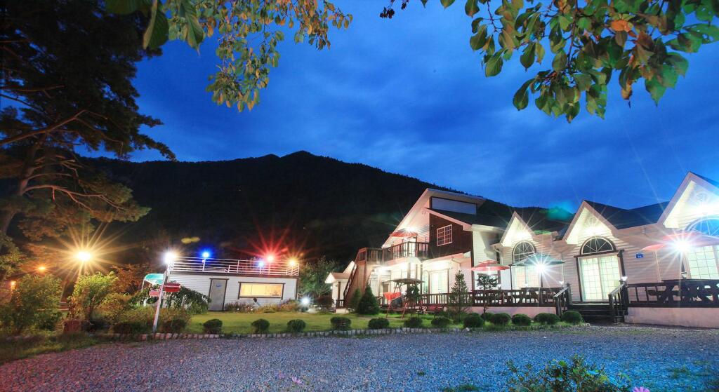 Sangju Sogrisan Solhyanggipensyeon — 4-Star Luxury Hotel in Sangju, South Korea