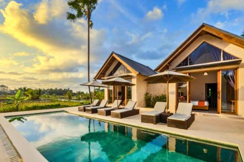 Maheswara 4 BR Private Pool Villa — 4-Star Luxury Hotel in Ubud, Indonesia