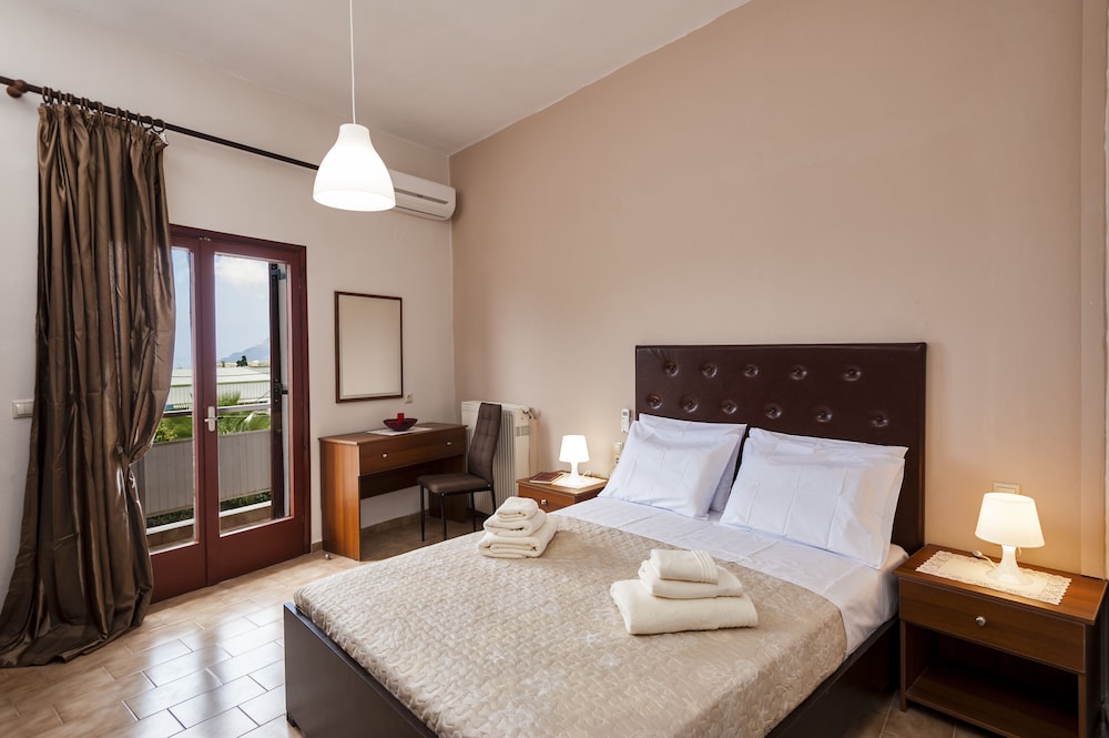 Falassarna House — 4-Star Luxury Hotel in Kissamos, Greece