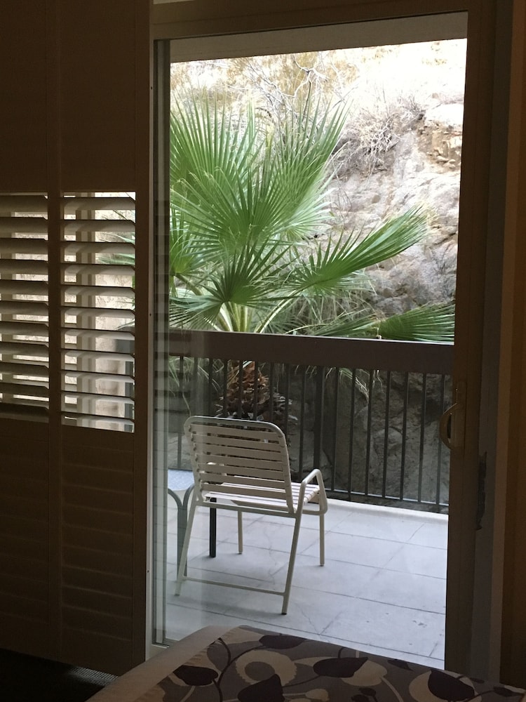 GetAways at Palm Springs Tennis Club - photo 24