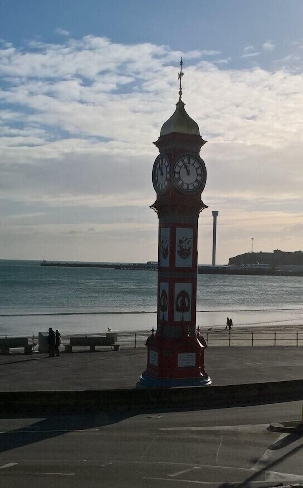 The Leam Hotel - carbon neutral hotel in Weymouth