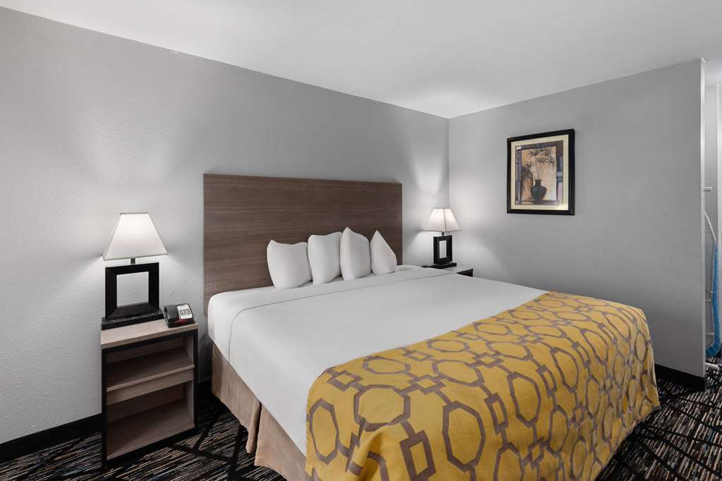 Baymont by Wyndham Mobile Tillmans Corner - photo 20