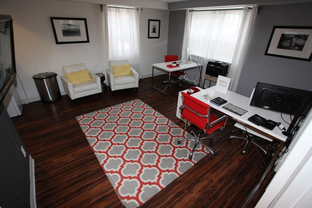 Shadyside Inn All Suites Hotel - photo 48