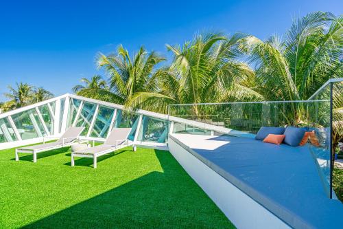 Villa Loggia Oasis Luxurious 6BD 7BA with Resort Style Pool - photo 58