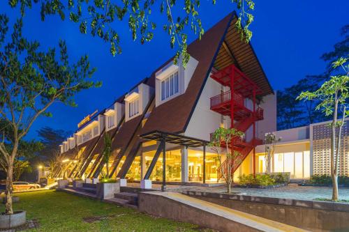 Se Nandung Living And Space — Malang