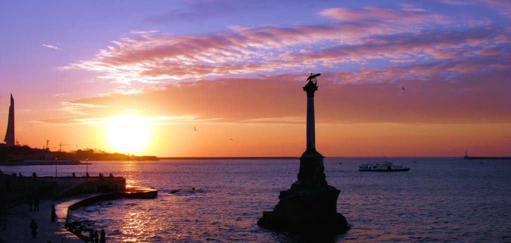 Aurora - carbon neutral hotel in Sevastopol