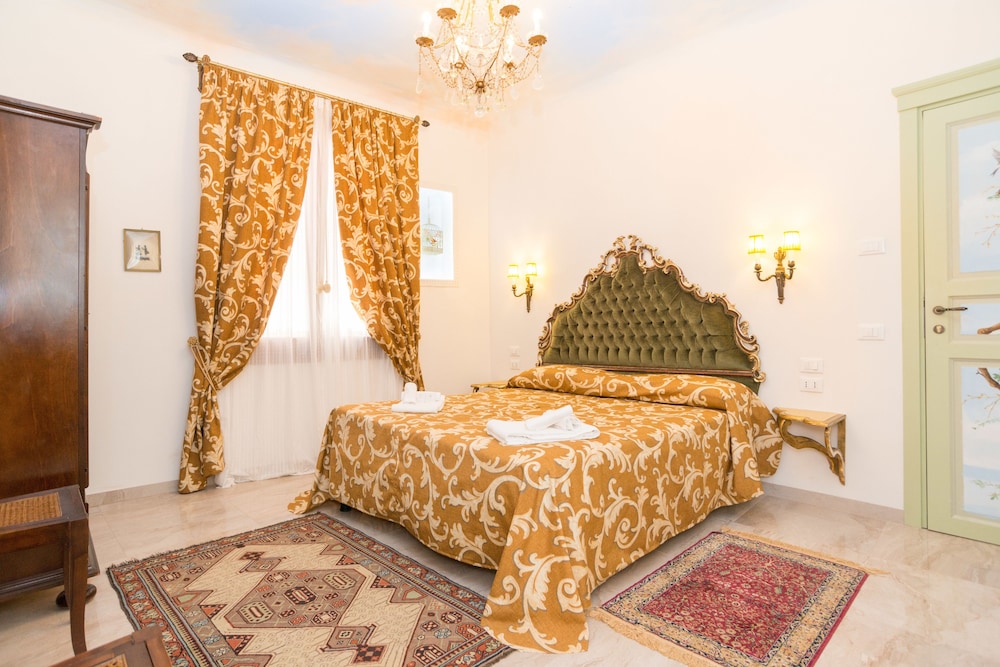 S. Stefano WR Apartments — 4-Star Luxury Hotel in Venice, Italy