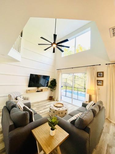 Enchanted Hideaway — 4-Star Luxury Hotel in Kissimmee, United States