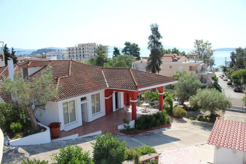 Villa Daphne — 4-Star Luxury Hotel in Tolon, Greece