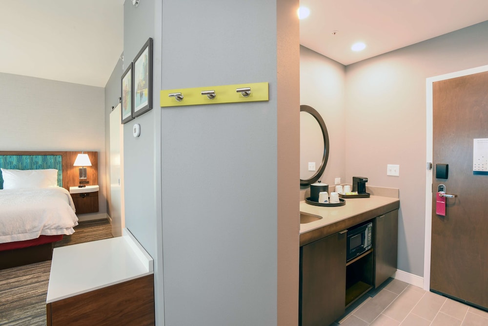 Hampton Inn & Suites Cincinnati Liberty Township - photo 29