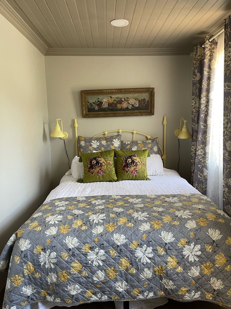 The Dutch Flat Hotel - photo 52