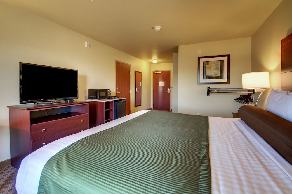 Cobblestone Hotel & Suites Charlestown IN - photo 8