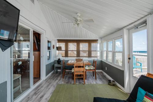 Beside the Sea by Oak Island Accommodations - photo 16