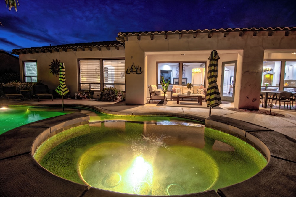 5BR Resort Style Entertainer with Pool Spa BBQ - photo 35