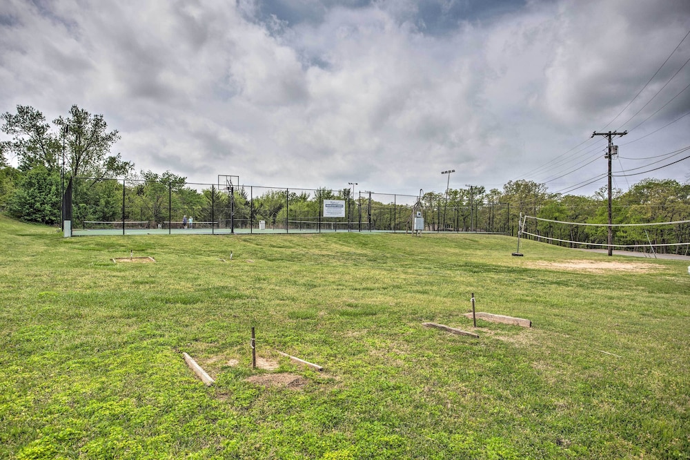 Resort Condo in Pottsboro with Lake Texoma Access - photo 21