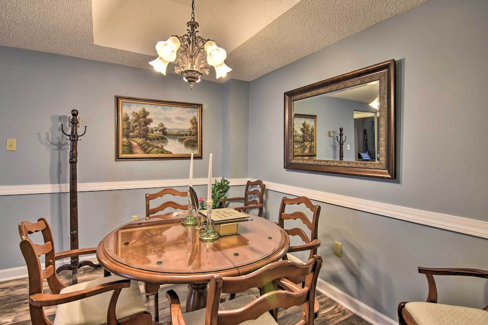 4 Mi to Sugar Mtn Resort: Condo w Indoor Pool - photo 9