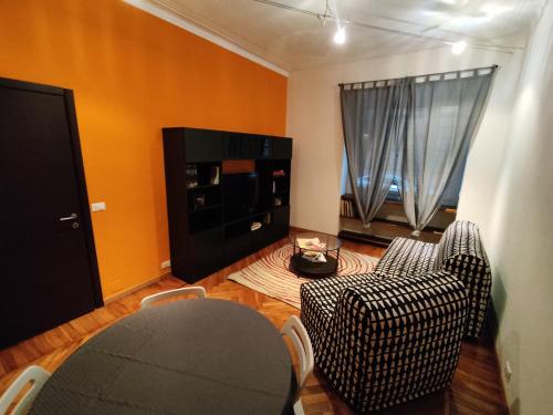 Bell'appartamento in Cit Turin Interamente Ristrutturato — 4-Star Luxury Hotel in Turin, Italy