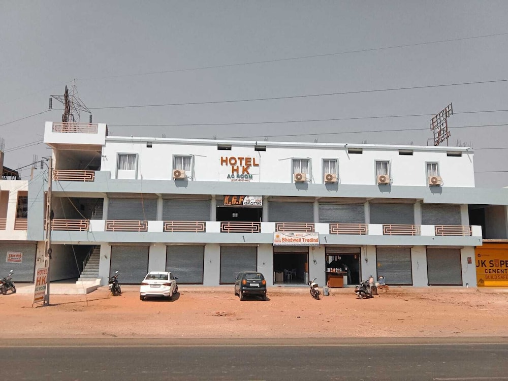 Hotel Hk — hotel in Halol