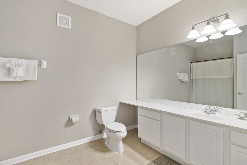 Vista Cay by Orlando Resort Rentals on Universal Boulevard - photo 85