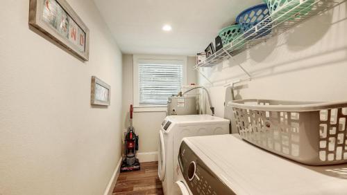 Canal Lower Gorgeous 3 bed 3 bath near SK Village - photo 10