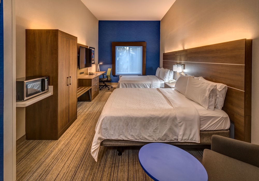 Holiday Inn Express Reno Airport by IHG - photo 3