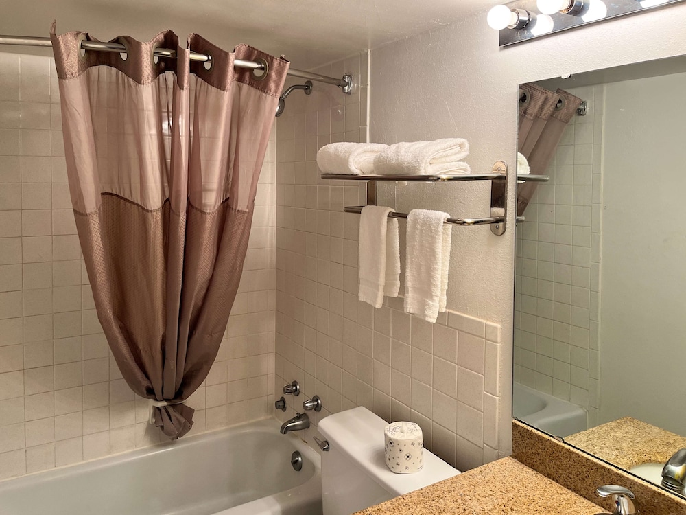 Studio 6 Suites Clarion PA - photo 16