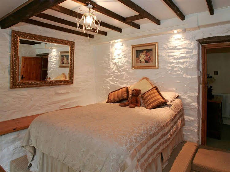 Betws Inn Bed and Breakfast — 4-Star Luxury Hotel in Caernarfon, United Kingdom