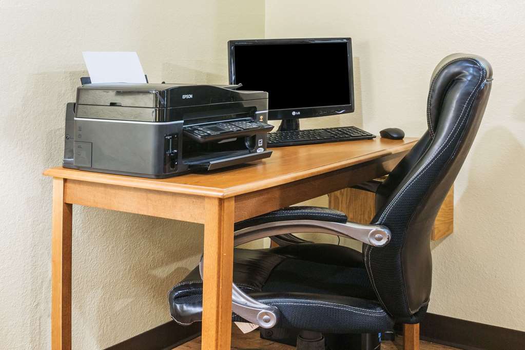 Super 8 by Wyndham East Stroudsburg Poconos - photo 14