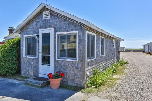 Truro Beach Cottages - photo 83