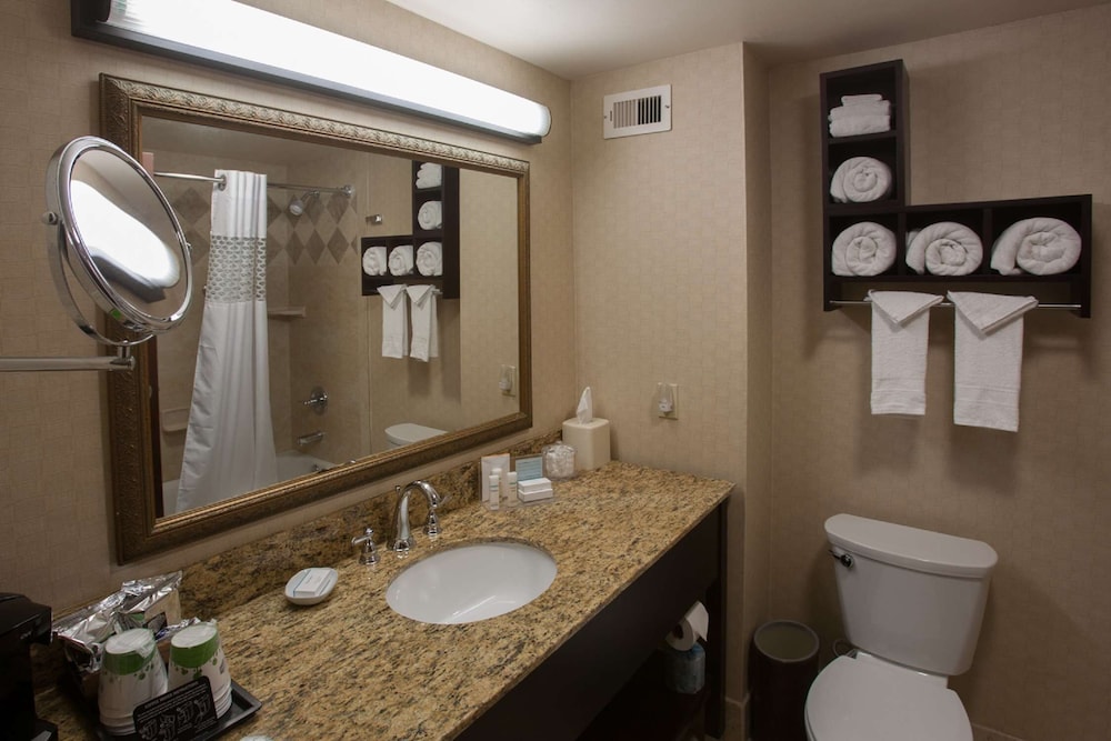 Hampton Inn & Suites Stillwater - photo 40