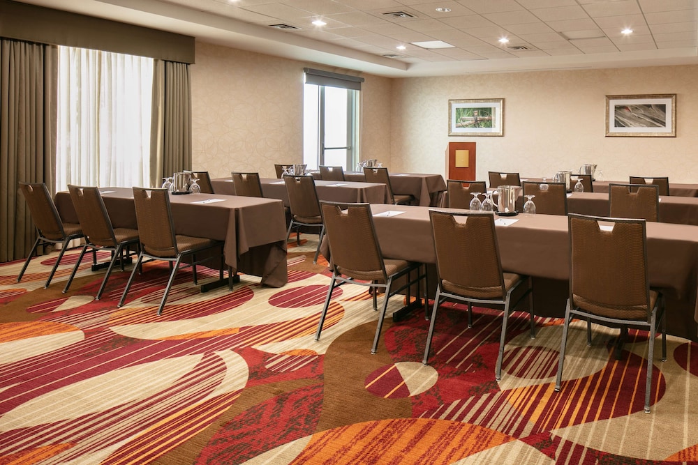 Hilton Garden Inn Omaha West - photo 47