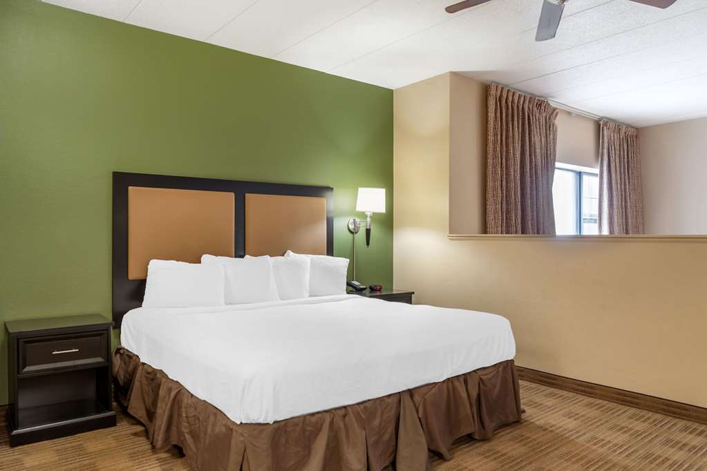 MainStay Suites Chicago Hillside - photo 22