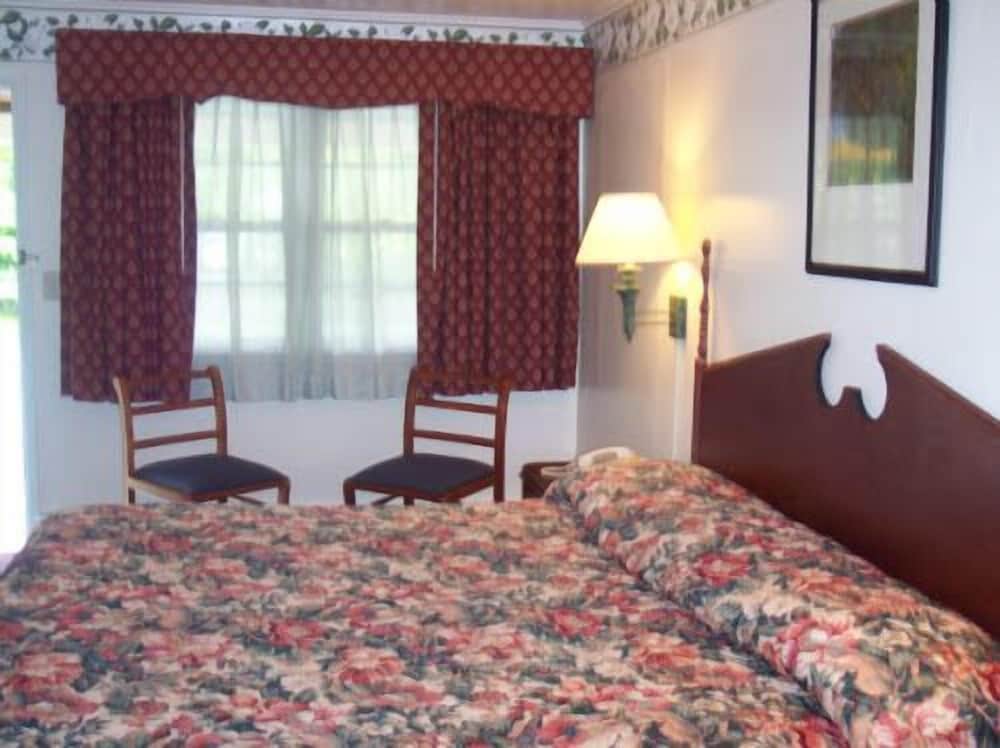 Shore Hills Motel - photo 12