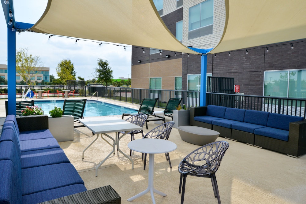 Tru by Hilton Coppell DFW Airport North - photo 29