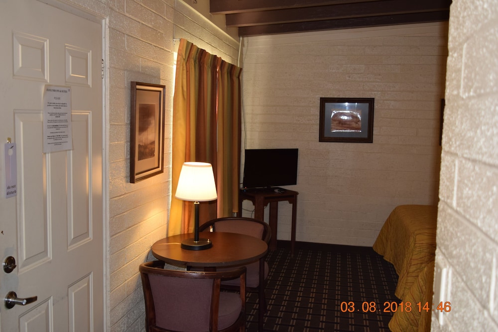 Stanlunds Inn And Suites - photo 27