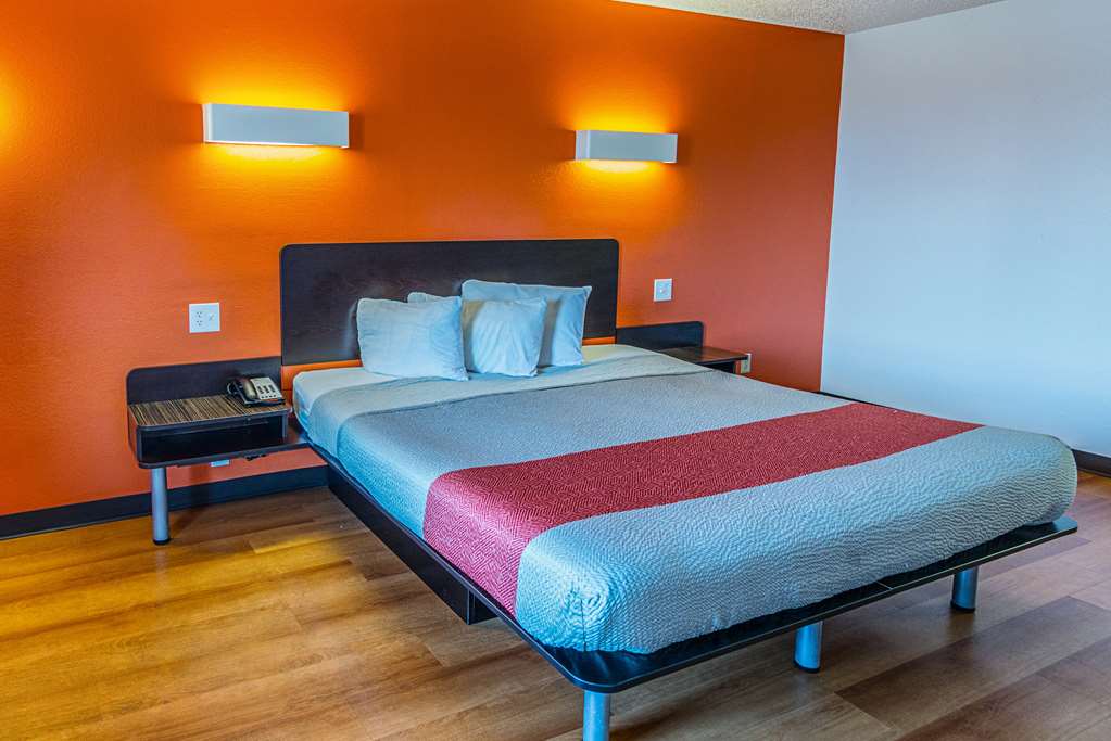 Motel 6 Waxahachie TX - photo 12