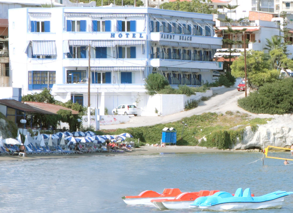 Sandy Beach - carbon neutral hotel in Agia Marina