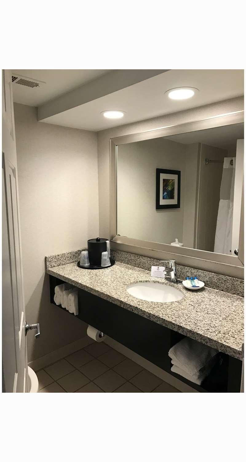 Best Western Plus Cary Inn NC State - photo 38